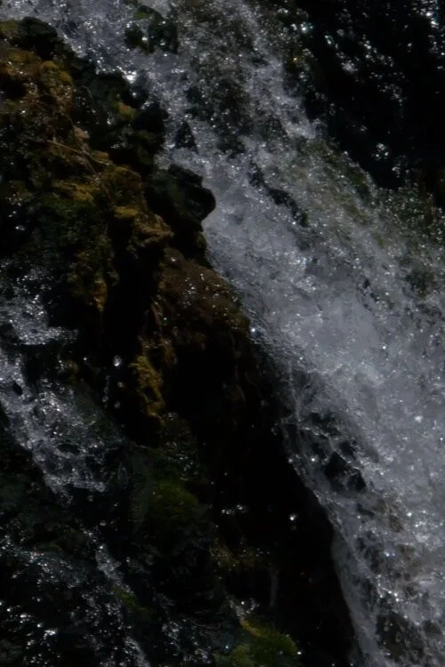 Cascate постер