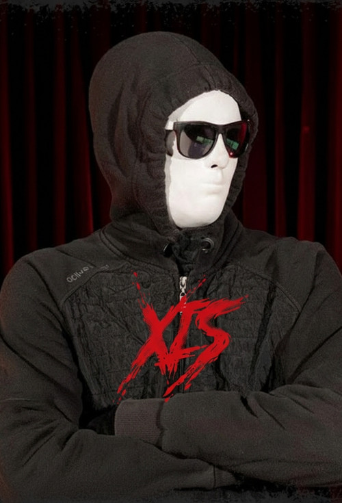 Xis постер