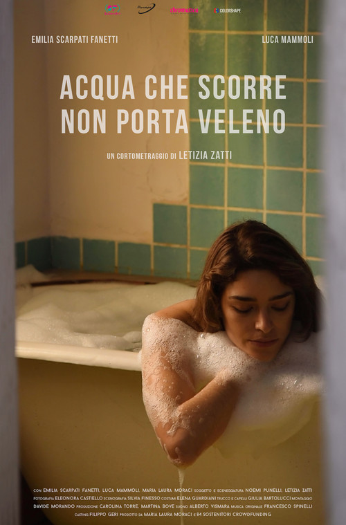 Acqua che scorre non porta veleno постер