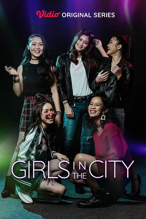 Girls in the City постер