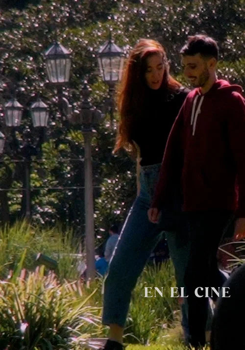 En el cine постер