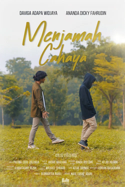 Menjamah Cahaya постер
