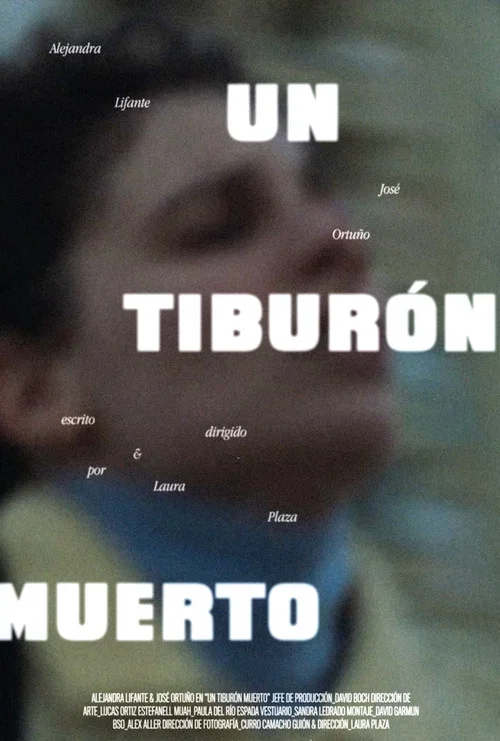 Un tiburón muerto постер