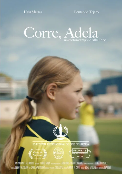 Corre, Adela постер