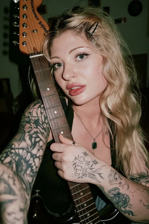 Emma graziano постер