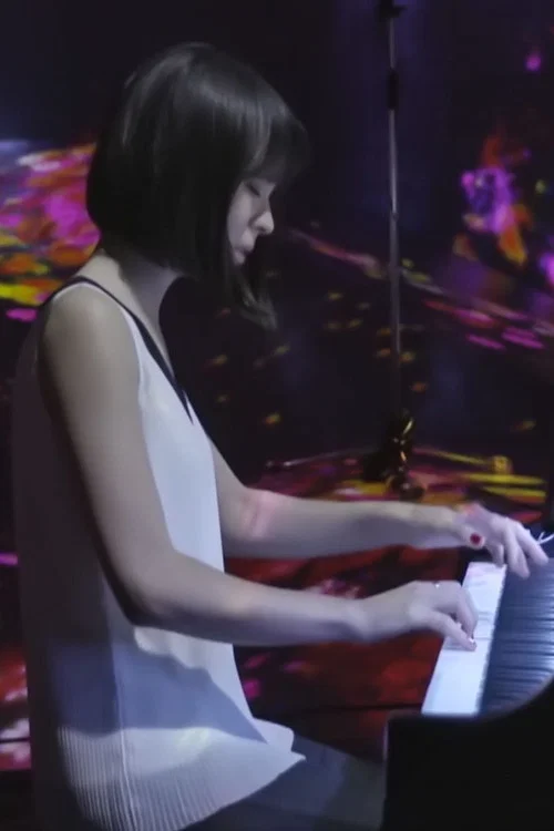 Alice Sara Ott Live in Yellow Lounge: Nightfall постер